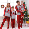 Tenues familiales assorties en pyjama pour Noël